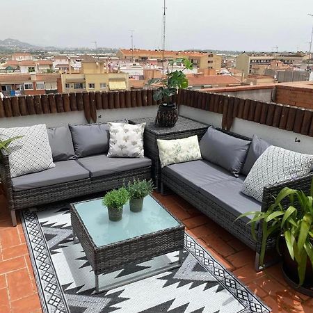 Apartamento con terraza y piscina en Malgrat de Mar Exterior foto