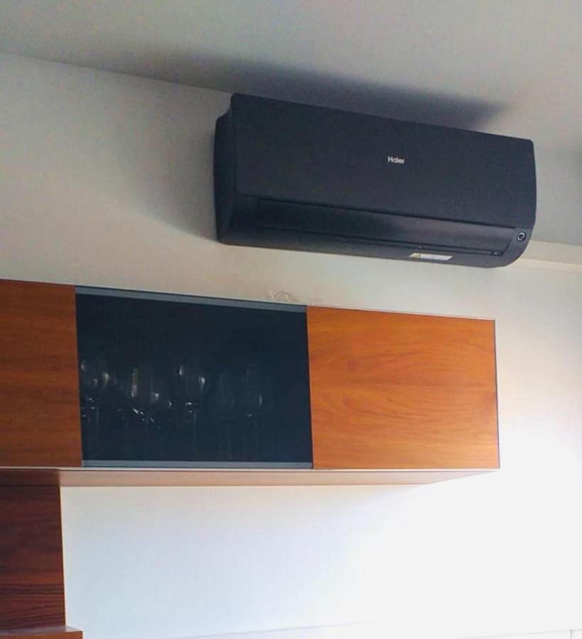 Apartamento con terraza y piscina en Malgrat de Mar Exterior foto
